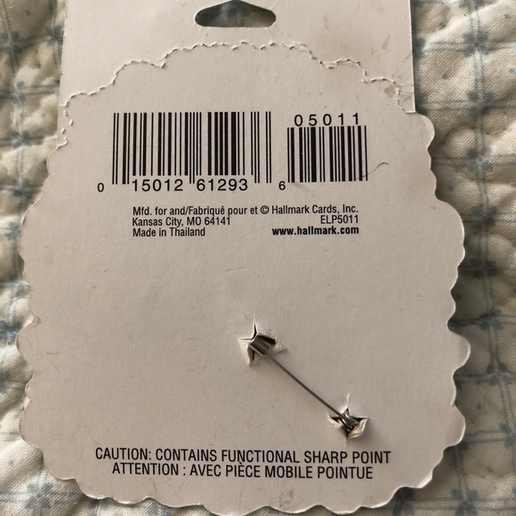 Hallmark brand clay pin - Picture 3 of 4